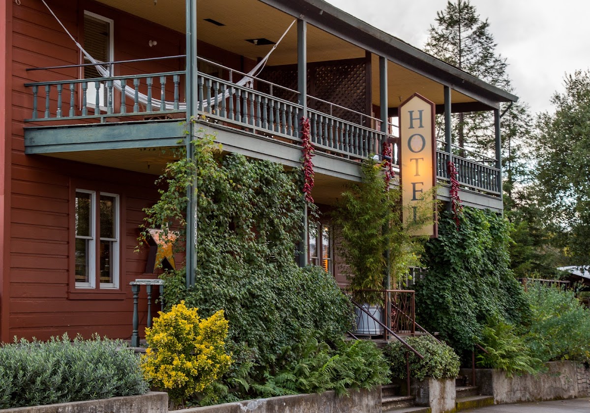 The Boonville Hotel and Restaurant